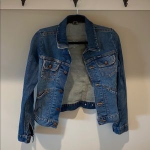 XS Wrangler denim jacket